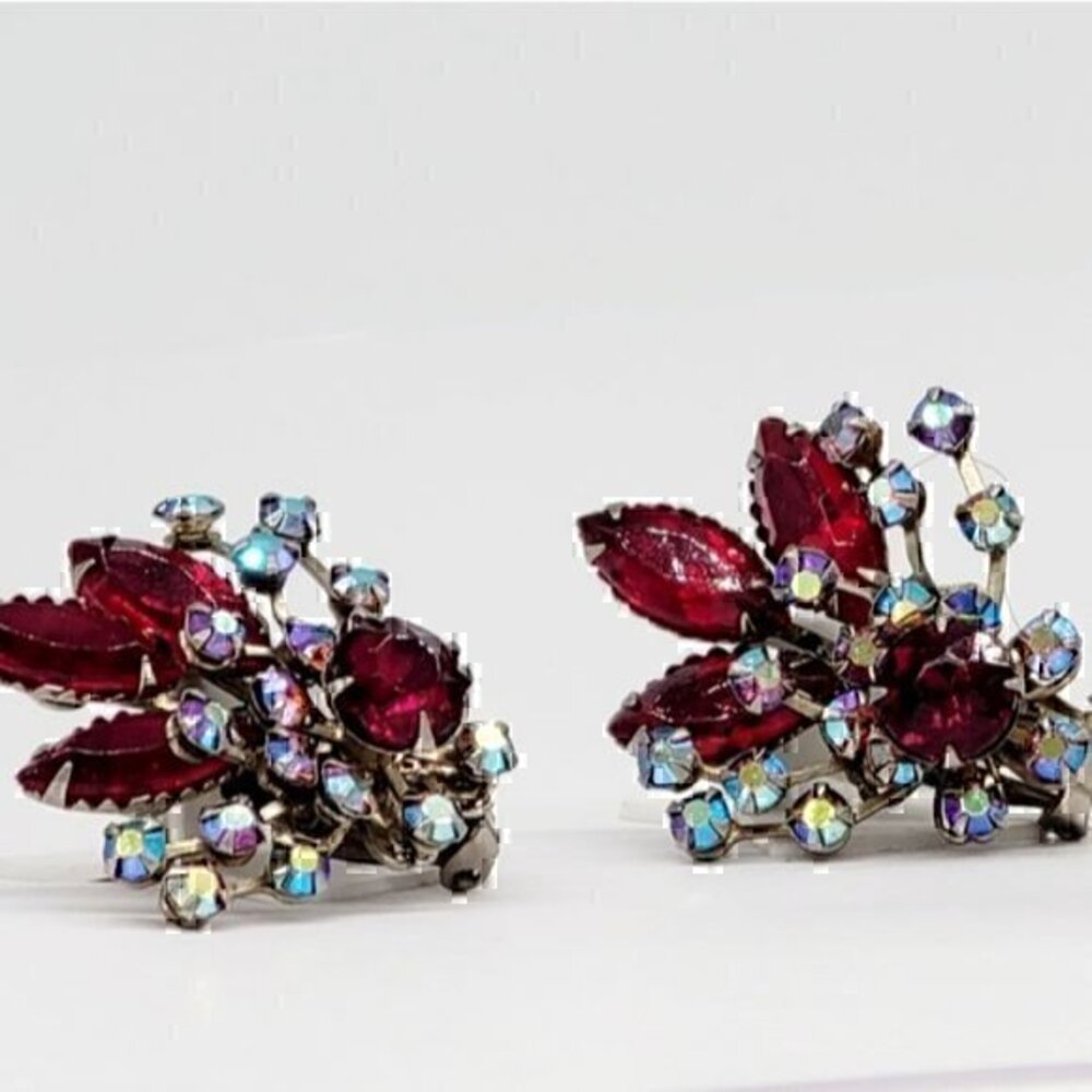 Vintage Prongset Red Rhinestone Brooch clip earrings - Picture 9 of 10